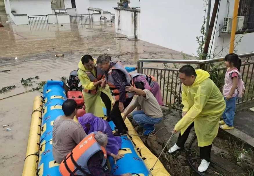 茅岩河公司党员先锋队：汛期冲锋在前 筑牢防洪救援“红色堤坝”